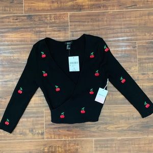 NWT Forever 21 long sleeve cherry Top Size Large